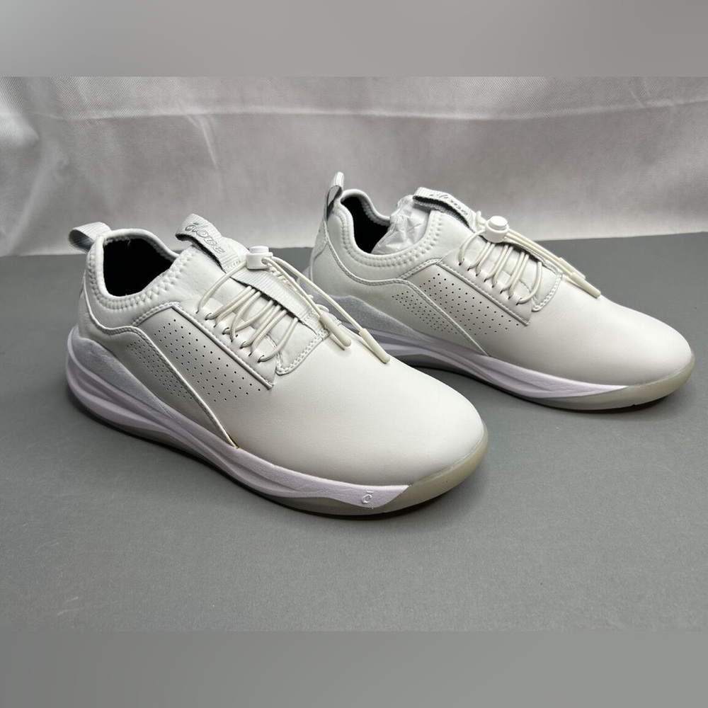 Clove Shoes Size 8 White